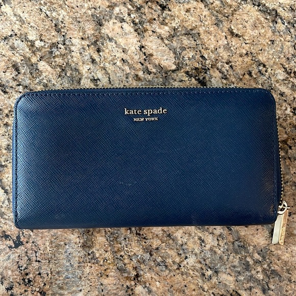 Kate Spade Wallet - Picture 1 of 4